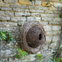 Simon King Wreath Nester